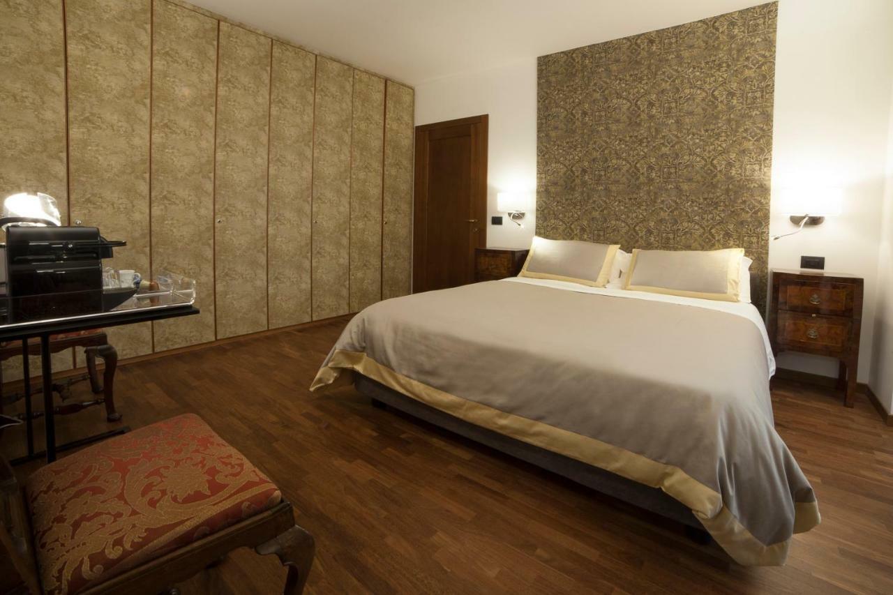 Parco Dell'Adige Rooms ヴェローナ エクステリア 写真
